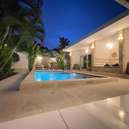 Pennylane Villa เซมินยัค ภายนอก รูปภาพ