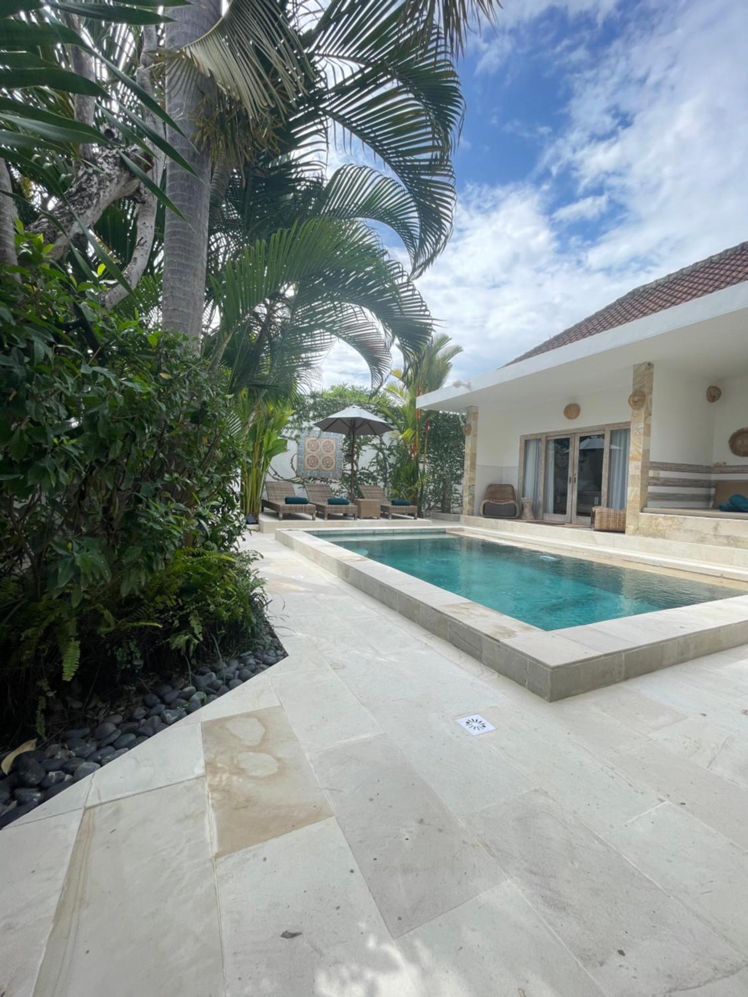 Pennylane Villa เซมินยัค ภายนอก รูปภาพ